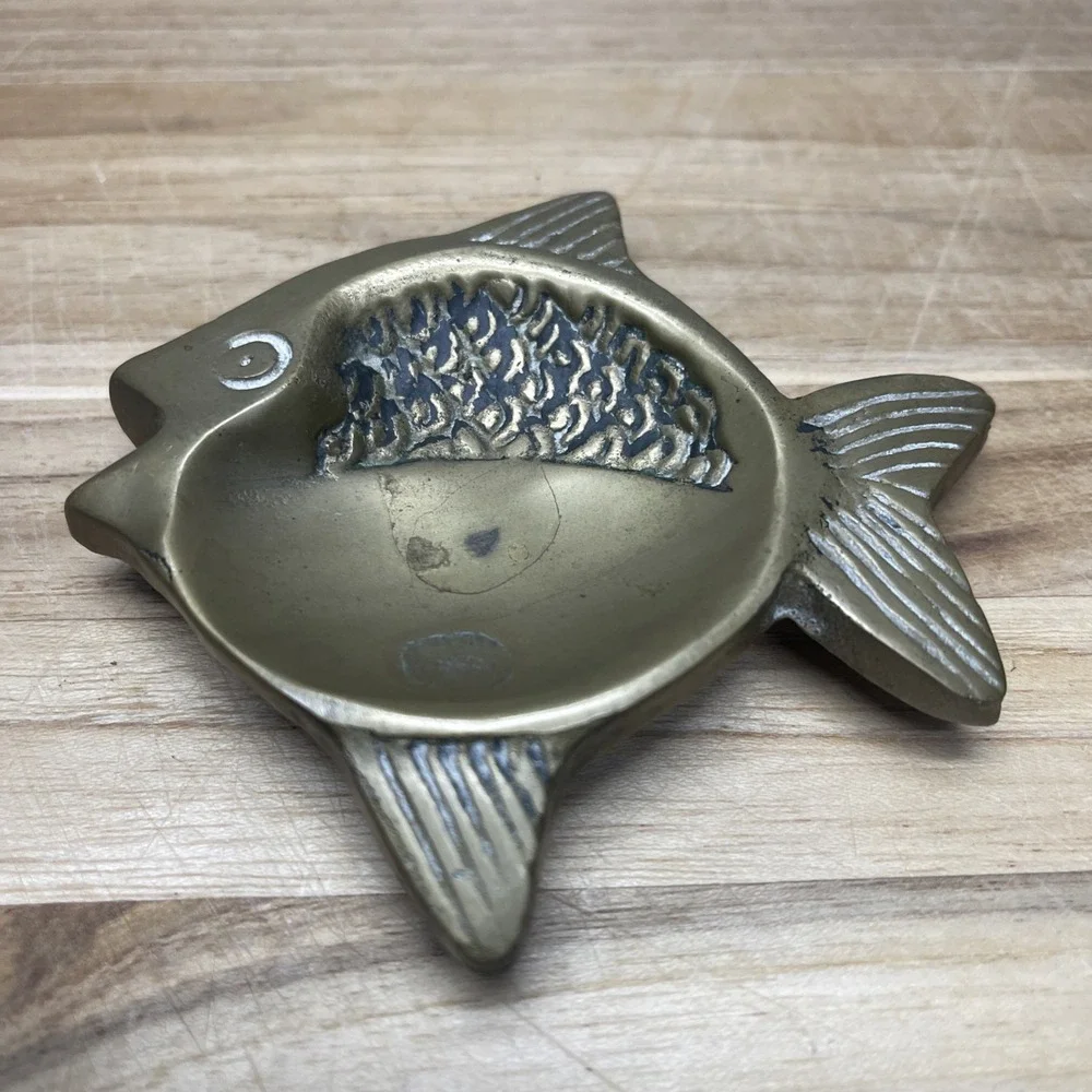 VTG BRASS Fish Ashtray Dish Trinket‎ Tray Cabin Lakehouse Beach MCM 3.25